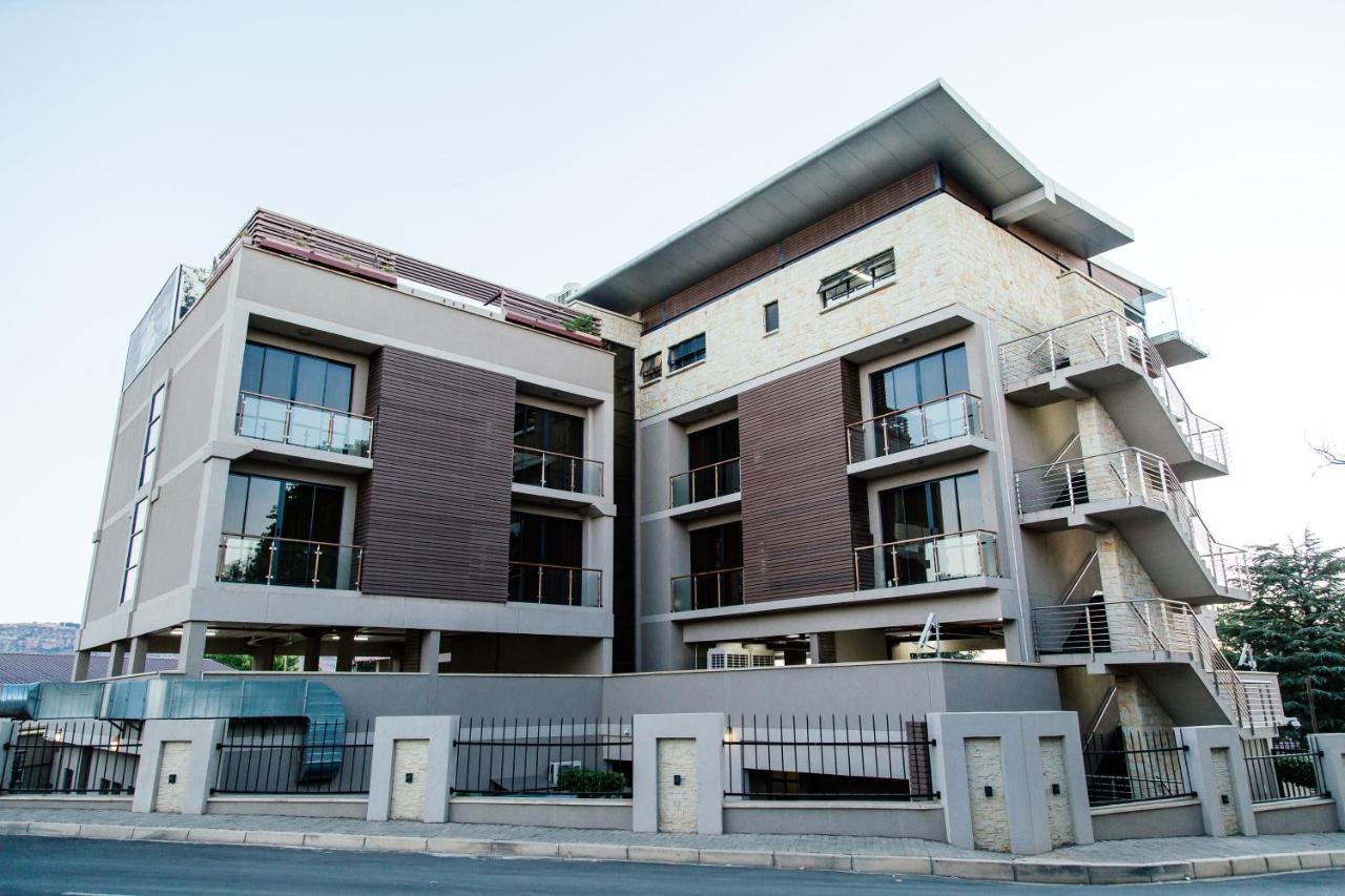 Mpilo Boutique Hotel Масеру Экстерьер фото