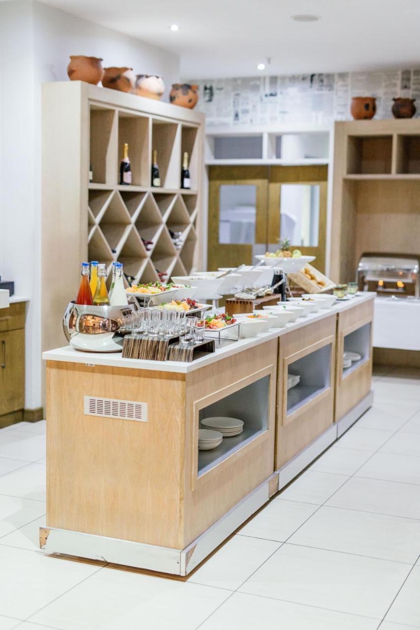 Mpilo Boutique Hotel Масеру Экстерьер фото