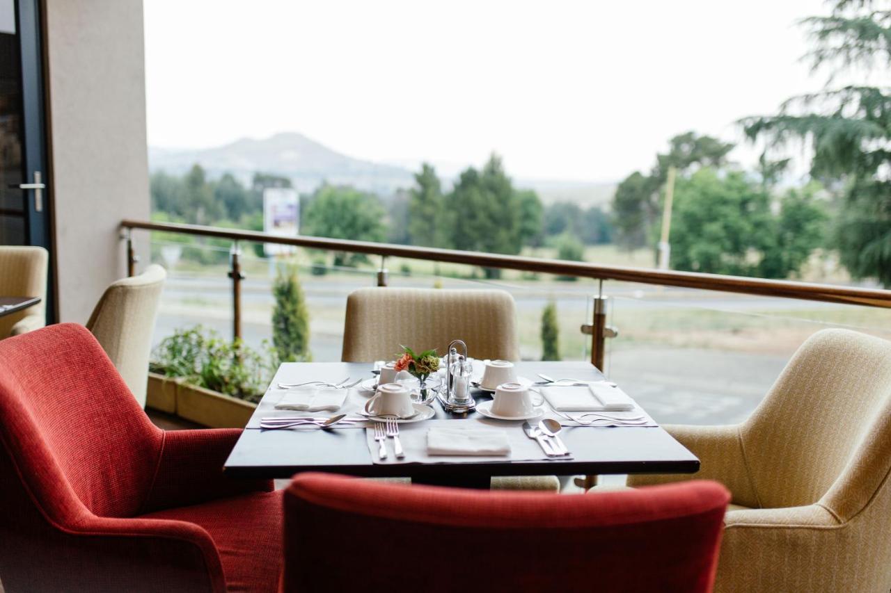 Mpilo Boutique Hotel Масеру Экстерьер фото