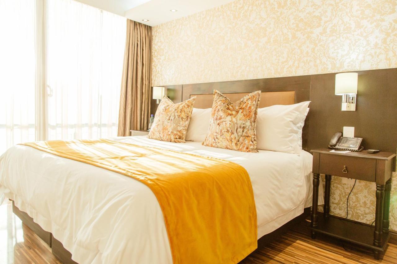 Mpilo Boutique Hotel Масеру Экстерьер фото